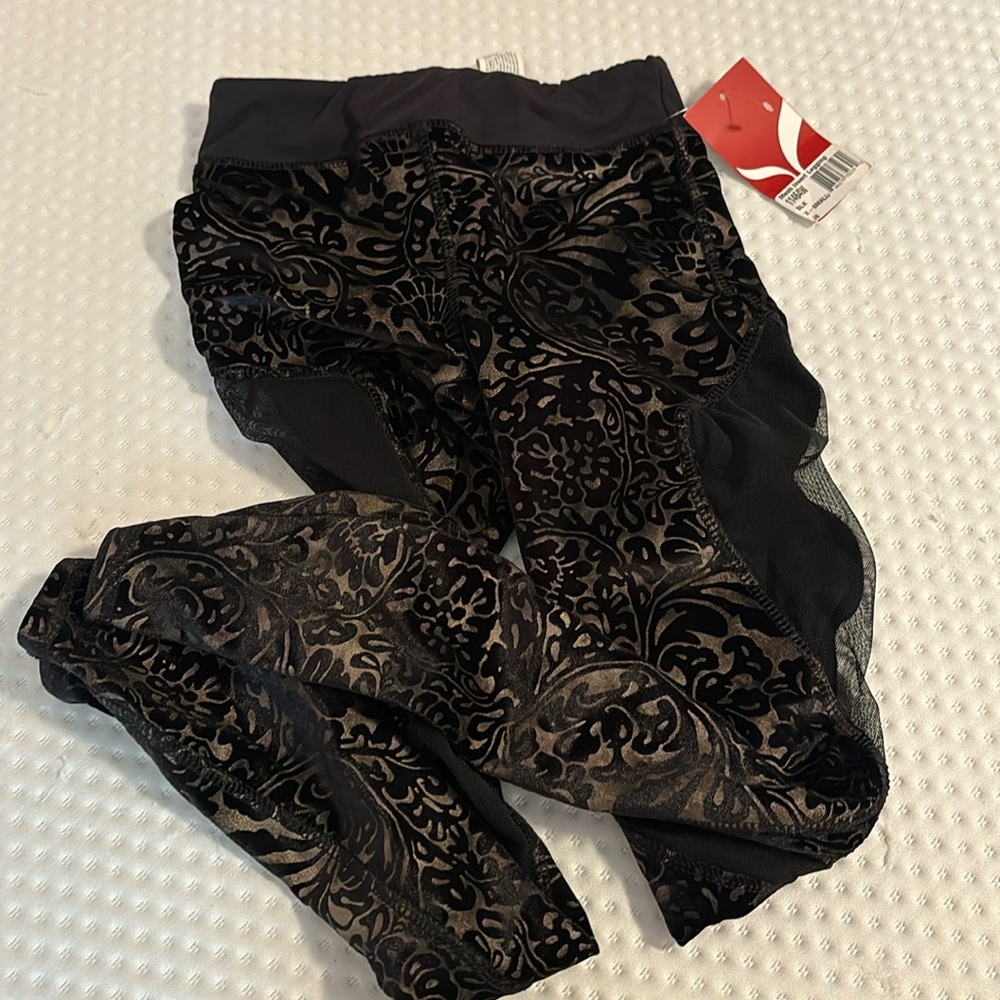 Capezio leggings new with tag